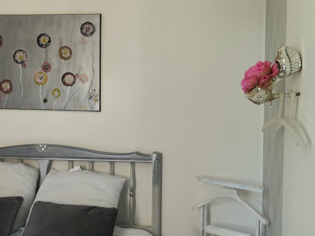 L'Empire D'Essences Appartement Valréas Екстериор снимка
