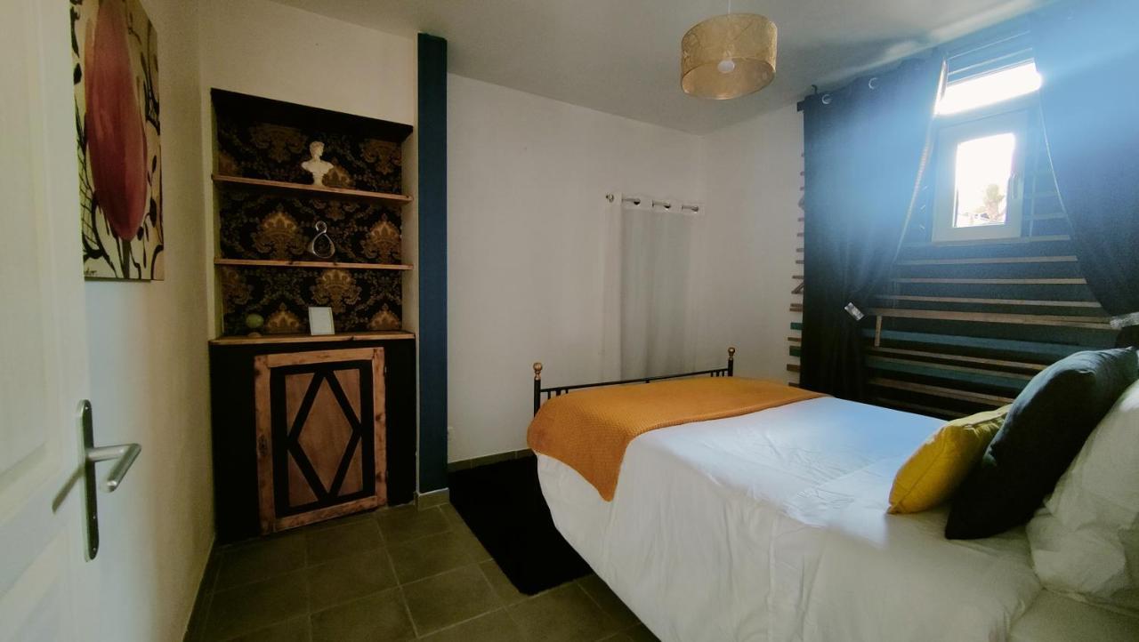 L'Empire D'Essences Appartement Valréas Екстериор снимка
