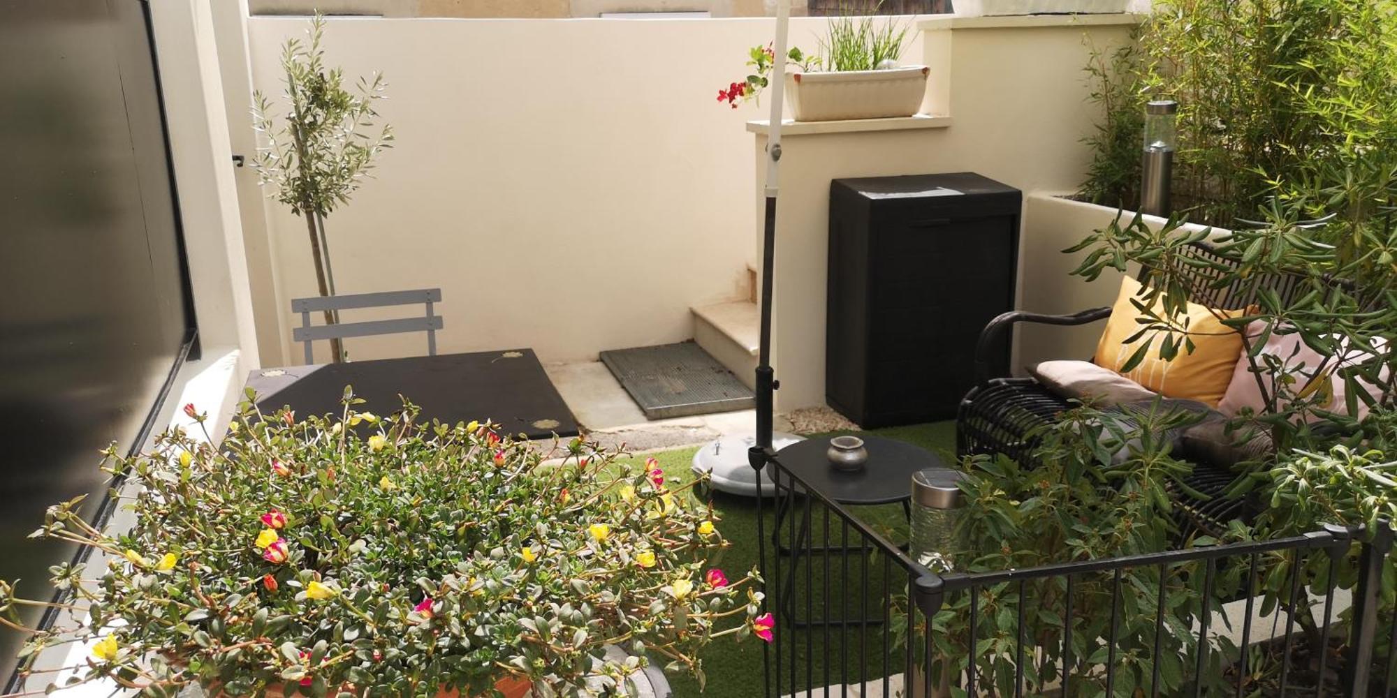 L'Empire D'Essences Appartement Valréas Екстериор снимка